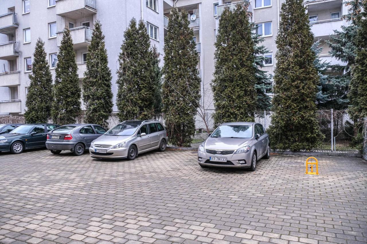 Bronowicka Premium Apartment - 52M2 With Private Parking Krakow Exterior photo